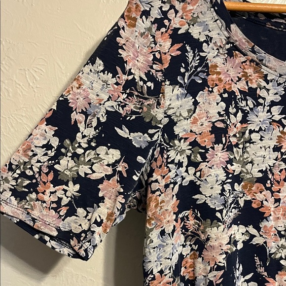 J. Jill 100% Pima Cotton Navy Floral Women's Top Large - Picture 3 of 6